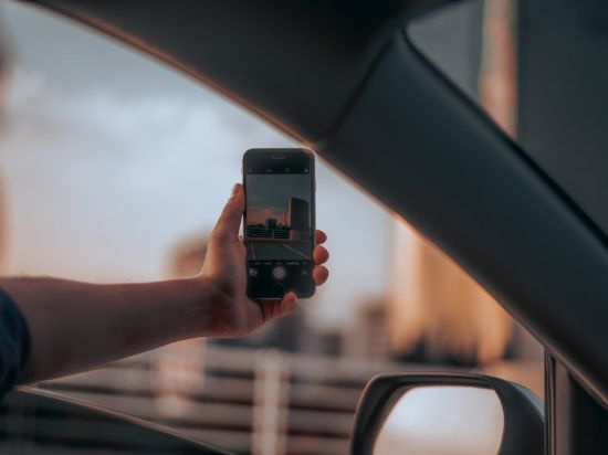 Main Reasons To Stop Texting And Driving